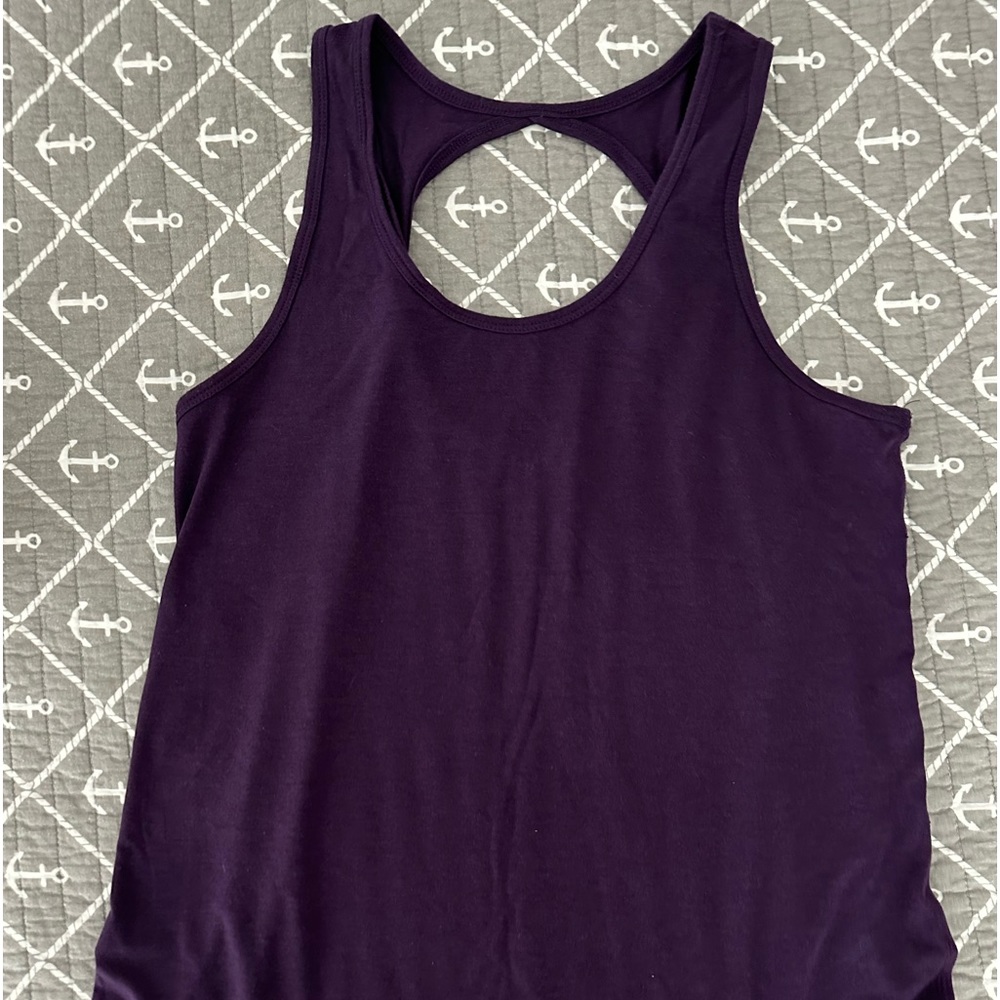 Zyia very soft tank w/twist back Plum Size M.